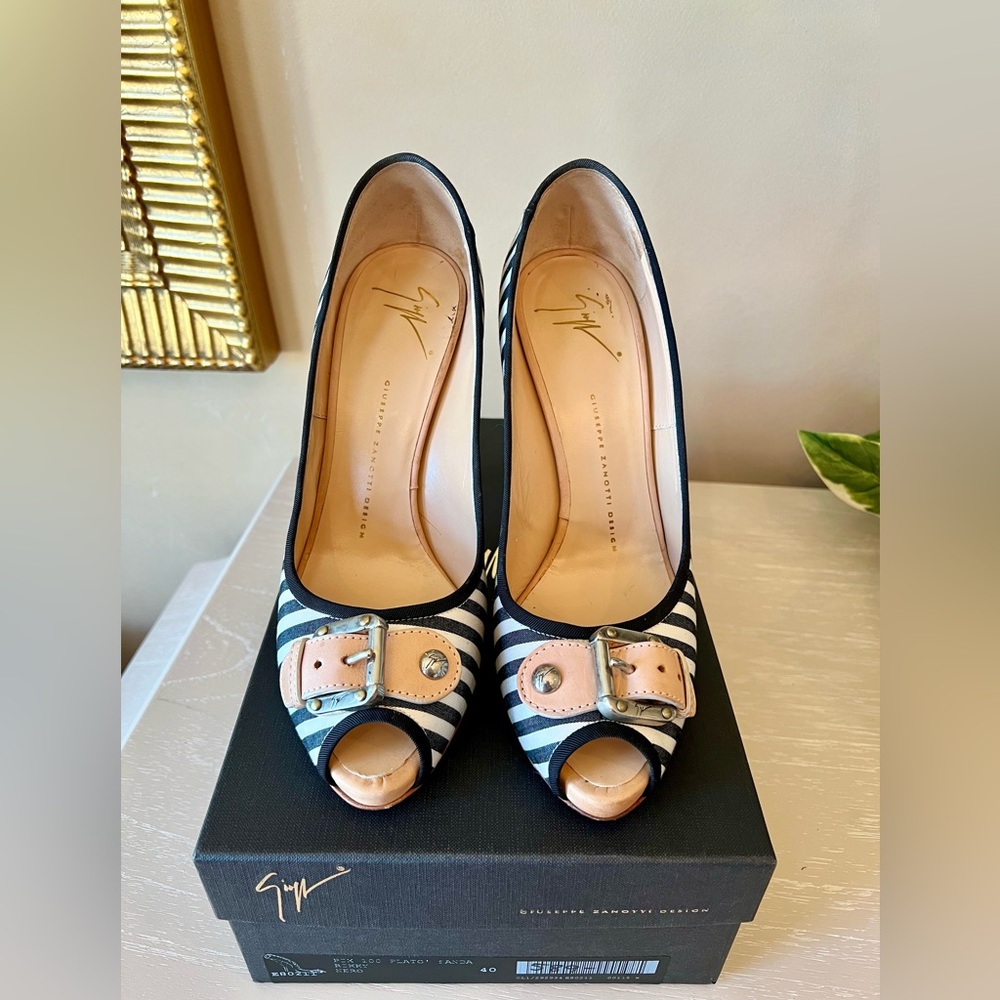 Giuseppe Zanotti 5 in heels striped canvas with tan leather and silver hardware